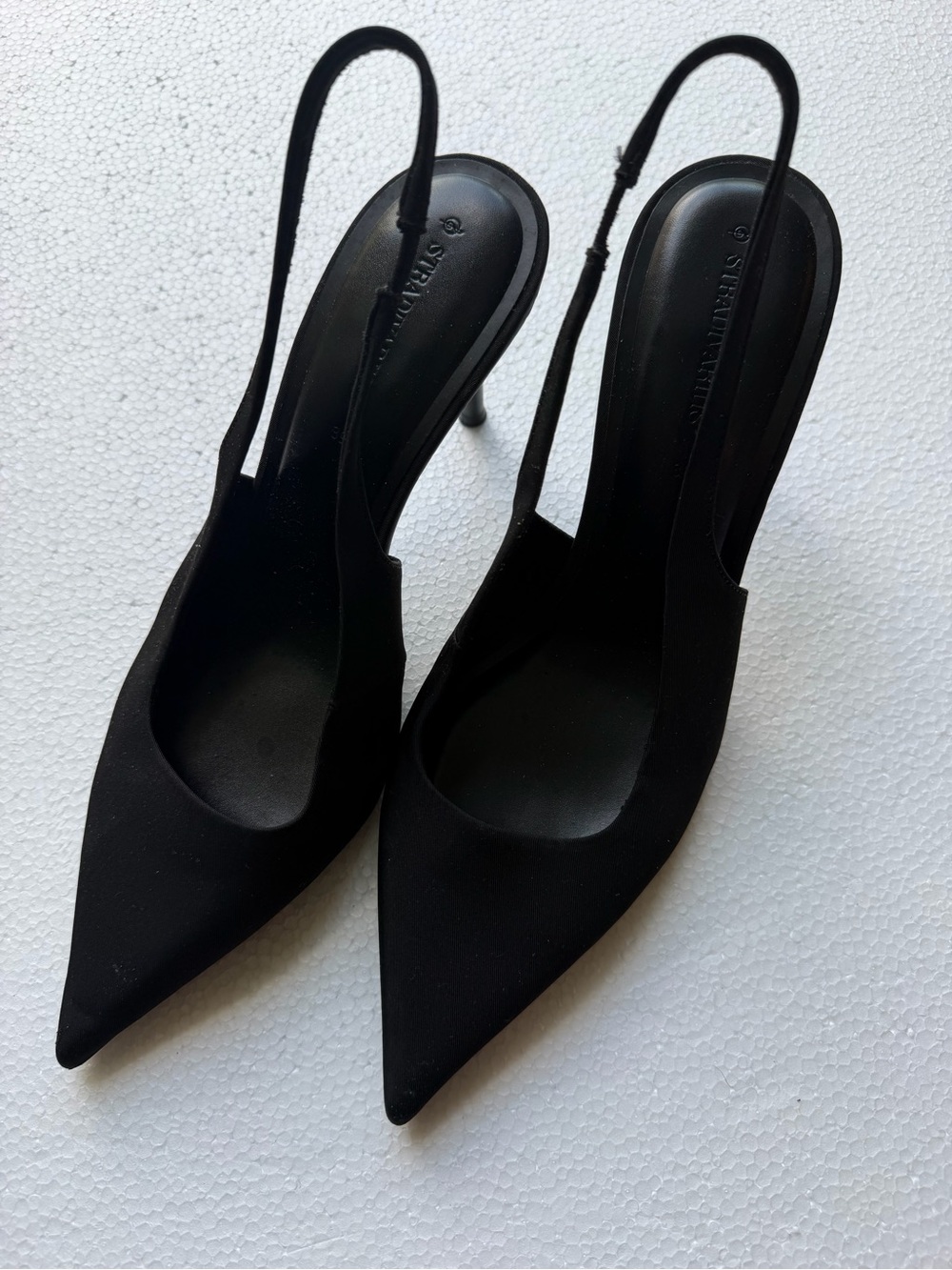stradivarius Black Pointed-Toe Slingback Heels
